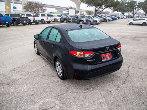 Certified 2026 Toyota Corolla LE image 10