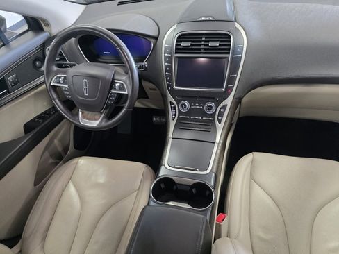 Used 2020 Lincoln Nautilus Reserve image 21