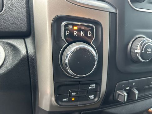 Used 2016 RAM 1500 Classic SLT w/ SLT Plus D←cor Group image 19