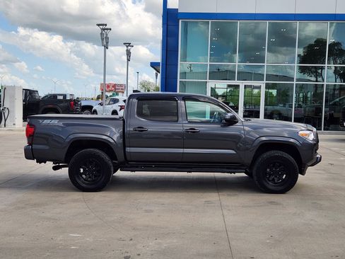 Used 2023 Toyota Tacoma SR AWD/4WD image 7