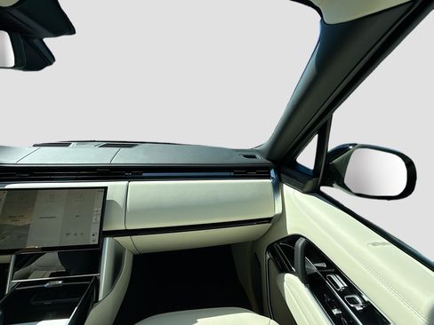 New 2026 Land Rover Range Rover Autobiography image 19