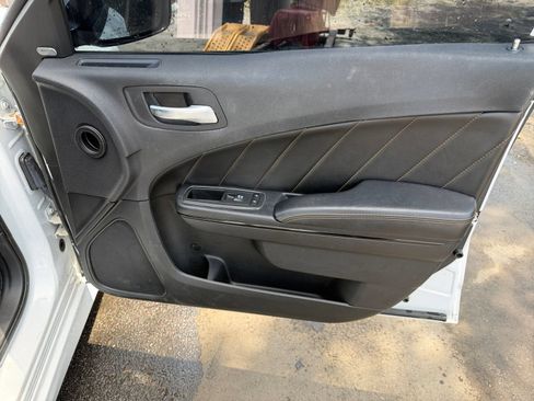 Used 2017 Dodge Charger R/T RWD image 17