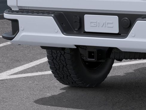 New 2026 GMC Sierra 2500 Denali image 14