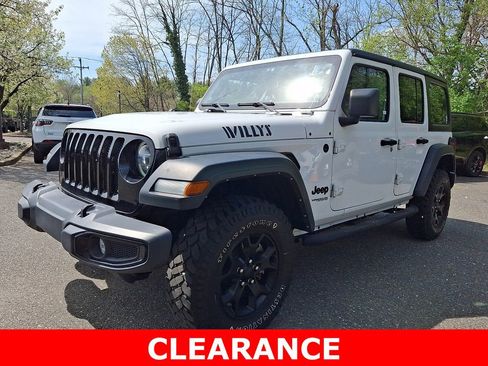 Used 2022 Jeep Wrangler Unlimited Sport AWD/4WD image 3