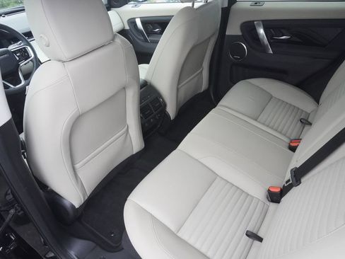 Used 2025 Land Rover Discovery Sport S image 29