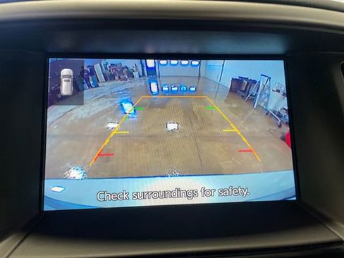 Used 2020 Nissan Pathfinder S image 21