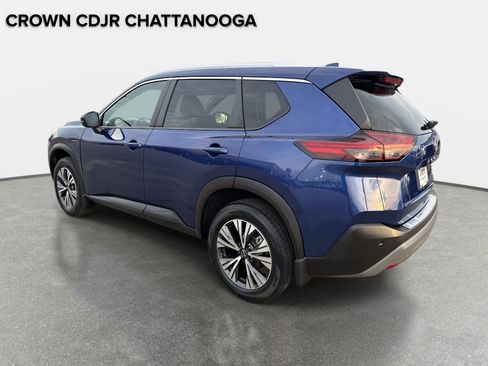 Used 2022 Nissan Rogue SV w/ SV Premium Package image 7