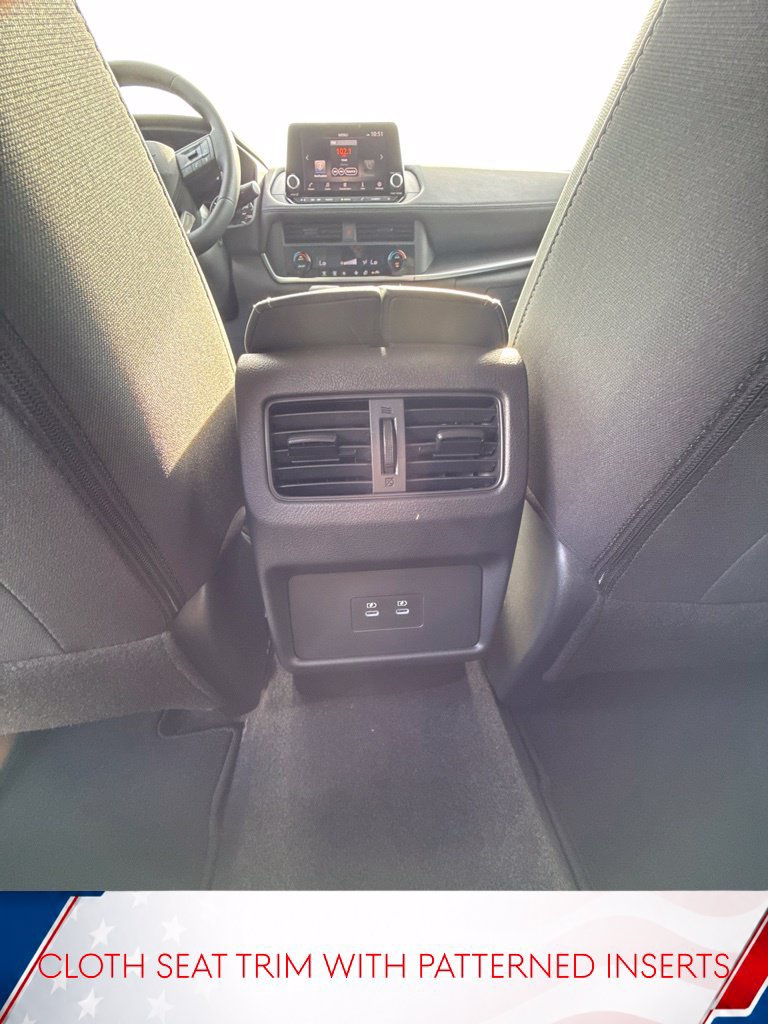 Used 2026 Nissan Rogue SV FWD image 11