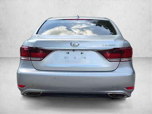 Used 2015 Lexus LS 460 w/ Comfort Package RWD image 6