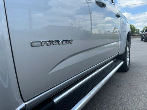 Used 2015 GMC Canyon SLE w/ SLE Convenience Package RWD image 9