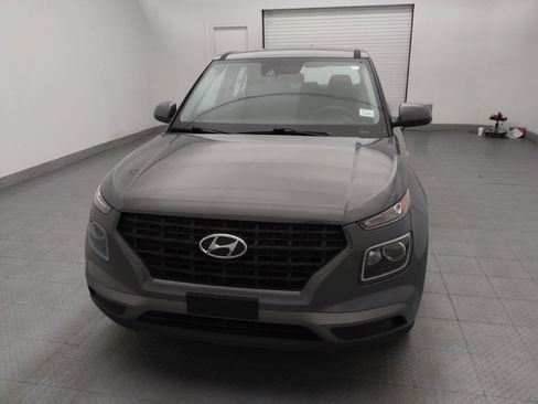 Used 2020 Hyundai Venue SE FWD image 15