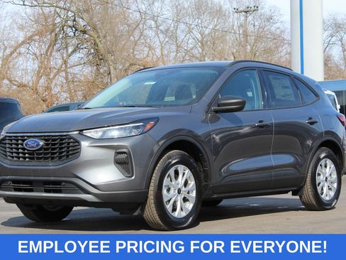 New 2026 Ford Escape Active w/ Cold Weather Package AWD/4WD image 3
