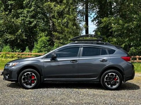 Used 2021 Subaru Crosstrek 2.0i Premium w/ Moonroof Package AWD/4WD image 5
