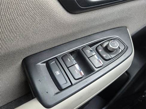 Used 2025 Subaru Forester Premium image 17