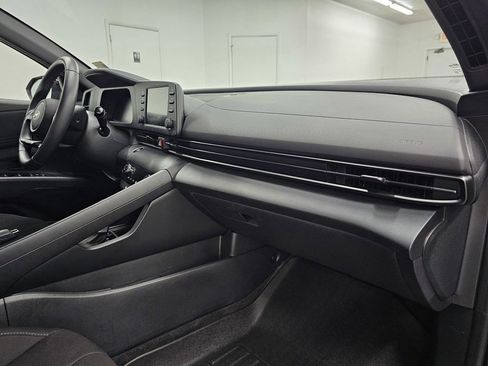 Used 2025 Hyundai Elantra Sport w/ Cargo Package FWD image 12