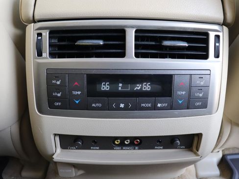 Used 2014 Lexus LX 570 4WD image 36