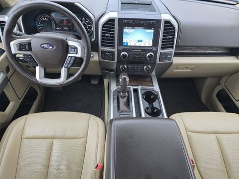 Used 2019 Ford F150 Lariat w/ Equipment Group 502A Luxury image 5