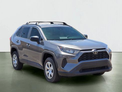 Used 2021 Toyota RAV4 LE w/ Carpet Mat Package (TMS) FWD image 8