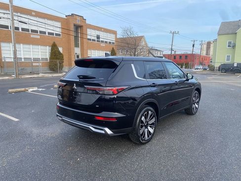 New 2026 Mitsubishi Outlander SE image 5