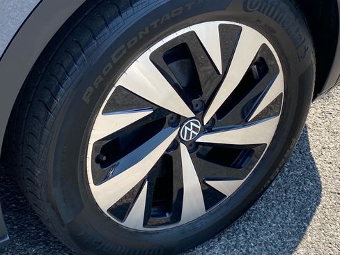 Used 2023 Volkswagen ID.4 Pro RWD image 21