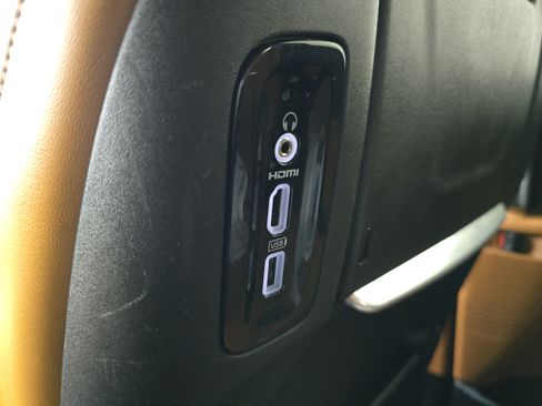 Used 2021 Chrysler Pacifica Pinnacle FWD image 21