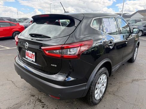 Used 2020 Nissan Rogue Sport S AWD/4WD image 3