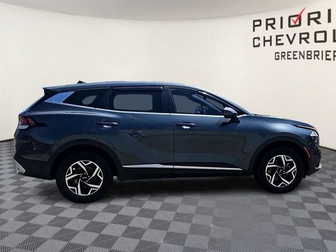 Used 2023 Kia Sportage LX AWD/4WD image 9