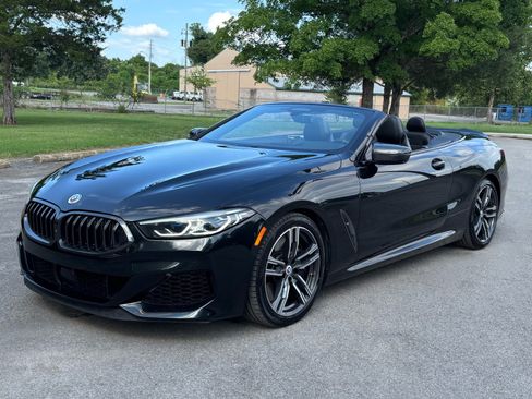 Used 2021 BMW M850i xDrive Convertible AWD/4WD image 2