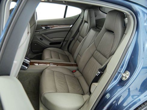 Used 2011 Porsche Panamera S image 39