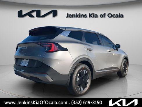 New 2026 Kia Sportage LX image 3