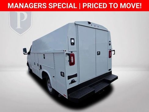 New 2025 Chevrolet Express 3500 w/ Power Convenience Package image 8