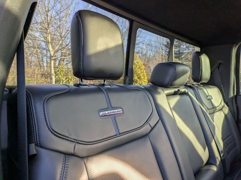 Certified 2025 Ford F150 Platinum w/ Equipment Group 702A High image 42