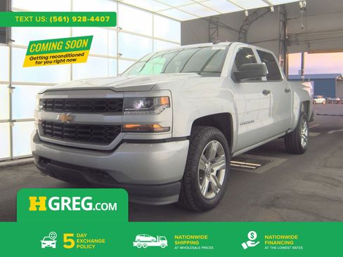 Used 2018 Chevrolet Silverado 1500 Custom w/ Custom Value Package image 1