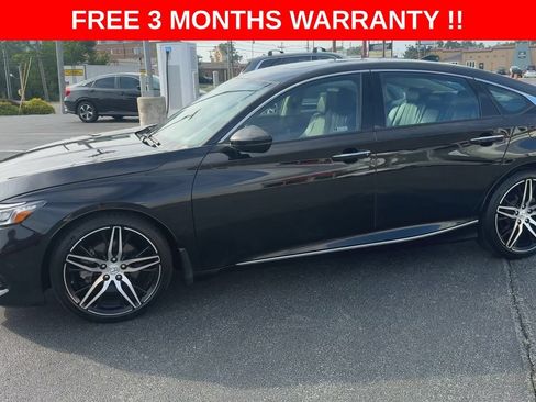 Used 2021 Honda Accord Touring image 6
