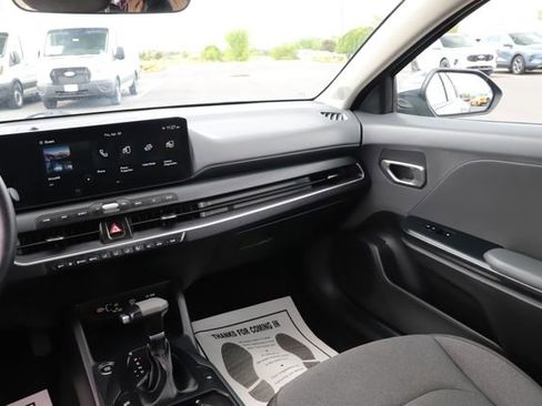 Used 2025 Kia K4 FWD image 26