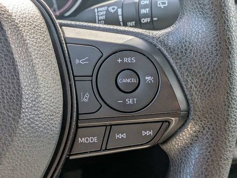 Used 2024 Toyota RAV4 XLE FWD image 25