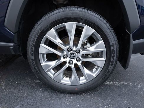 Used 2024 Toyota RAV4 XLE Premium FWD image 25
