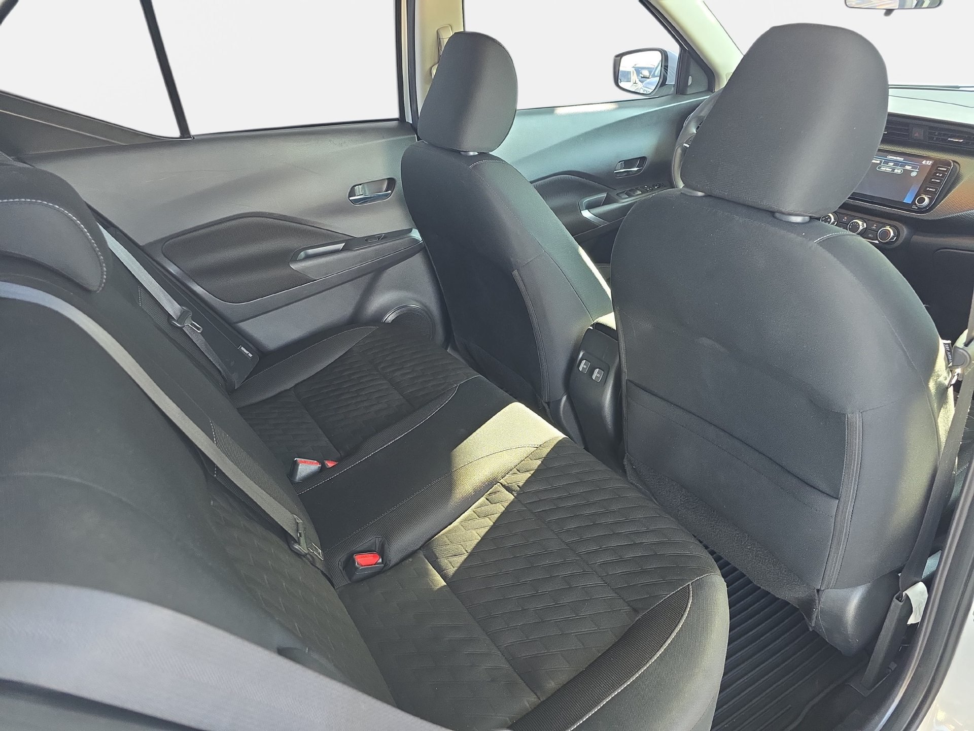 Used 2023 Nissan Kicks SV FWD image 11