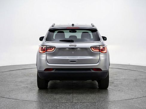 Used 2025 Jeep Compass Limited AWD/4WD image 6