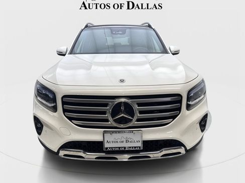 Used 2025 Mercedes-Benz GLB 250 4MATIC image 3