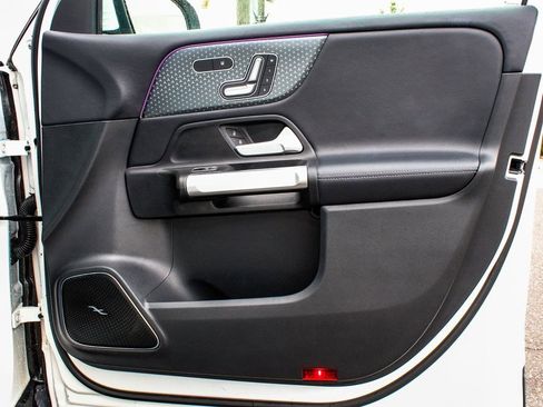 Used 2024 Mercedes-Benz GLB 250 4MATIC w/ Driver Assistance Package image 14