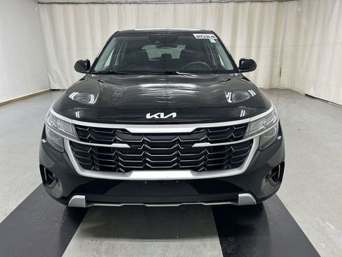 Certified 2024 Kia Seltos LX AWD/4WD image 3