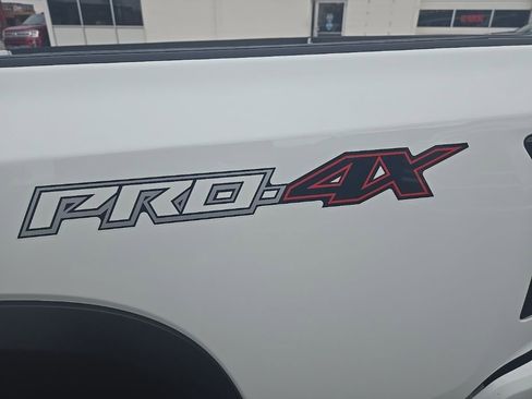 Used 2024 Nissan Frontier PRO-4X w/ Off-Road Protection Package image 42