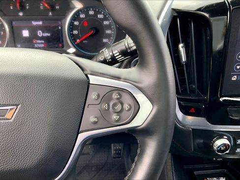 Used 2023 Chevrolet Traverse RS FWD image 21