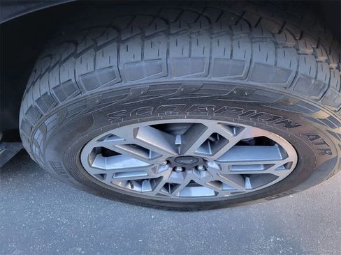 Used 2025 Ford Expedition Max Active image 12