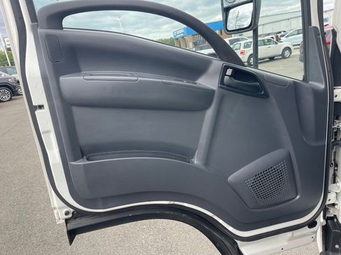 Used 2024 Chevrolet Low Cab Forward image 19