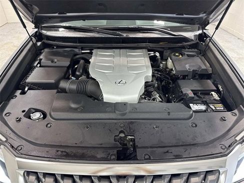 Used 2021 Lexus GX 460 Premium w/ Premium Package image 18