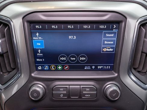Used 2019 Chevrolet Silverado 1500 LT AWD/4WD image 17