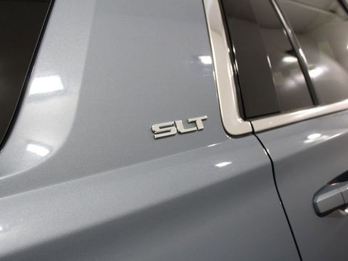 Used 2016 GMC Yukon SLT AWD/4WD image 10