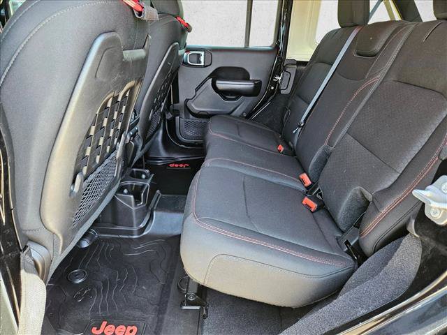 Used 2019 Jeep Wrangler Unlimited Rubicon AWD/4WD image 17